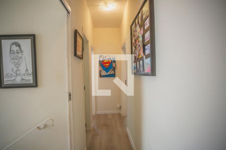 Corredor de casa à venda com 3 quartos, 250m² em Planalto Paulista, São Paulo