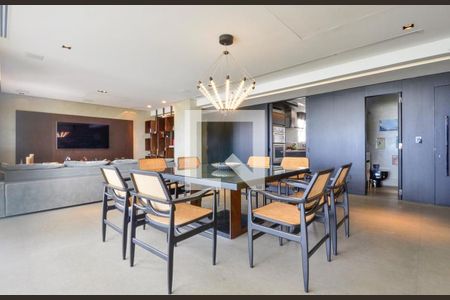 Apartamento à venda com 2 quartos, 390m² em Aclimação, São Paulo