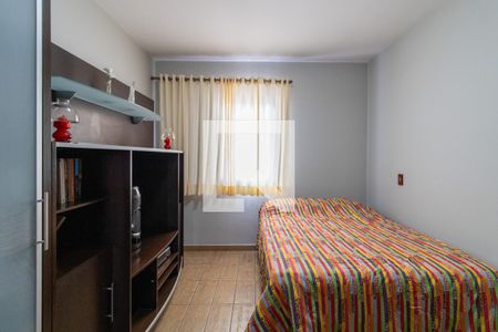 Casa para alugar com 200m², 3 quartos e 2 vagas Casa para alugar com 200m², 3 quartos e 2 vagasQuarto 2