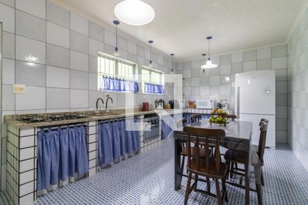 Casa para alugar com 200m², 3 quartos e 2 vagas Casa para alugar com 200m², 3 quartos e 2 vagasCozinha