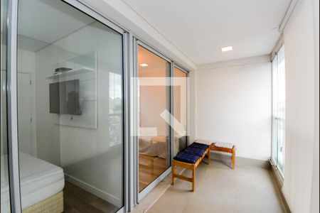 Studio para alugar com 39m², 1 quarto e 1 vaga Studio para alugar com 39m², 1 quarto e 1 vagaVaranda