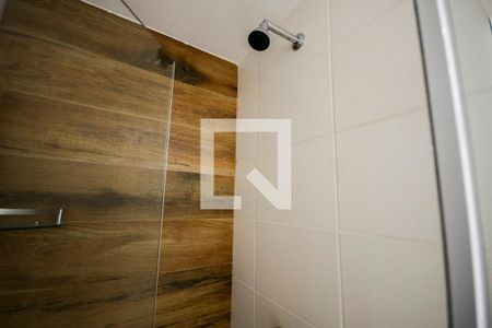 Apartamento para alugar com 55m², 2 quartos e 1 vaga Apartamento para alugar com 55m², 2 quartos e 1 vagaBanheiro da Suíte