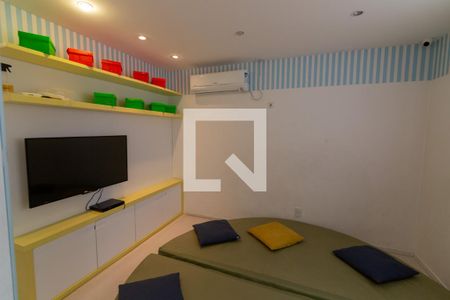 Apartamento para alugar com 55m², 2 quartos e 1 vaga Apartamento para alugar com 55m², 2 quartos e 1 vagaSala de Jogos