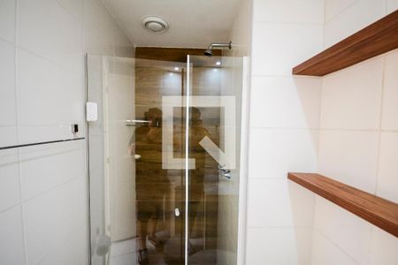 Apartamento para alugar com 55m², 2 quartos e 1 vaga Apartamento para alugar com 55m², 2 quartos e 1 vagaBanheiro da Suíte