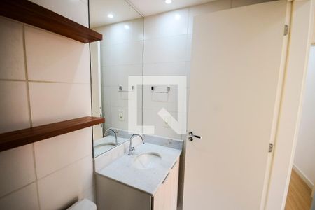 Apartamento para alugar com 55m², 2 quartos e 1 vaga Apartamento para alugar com 55m², 2 quartos e 1 vagaBanheiro da Suíte