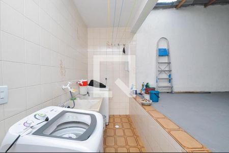 Casa à venda com 180m², 3 quartos e 2 vagas