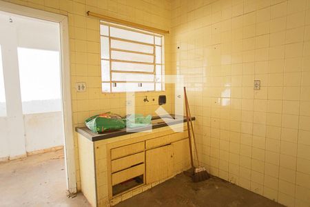 Casa à venda com 280m², 1 quarto e 4 vagas