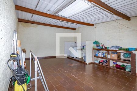 Casa à venda com 275m², 2 quartos e 1 vaga