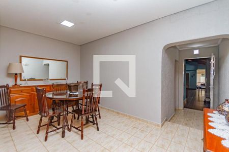 Casa à venda com 275m², 2 quartos e 1 vaga