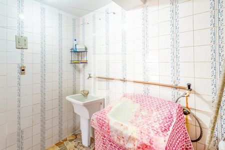 Casa à venda com 170m², 3 quartos e 3 vagas