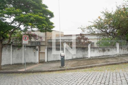 Casa à venda com 170m², 3 quartos e 3 vagas