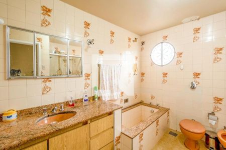 Casa à venda com 170m², 3 quartos e 3 vagas