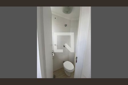 Apartamento à venda com 80m², 2 quartos e 1 vaga Apartamento à venda com 80m², 2 quartos e 1 vagaBanheiro de serviço