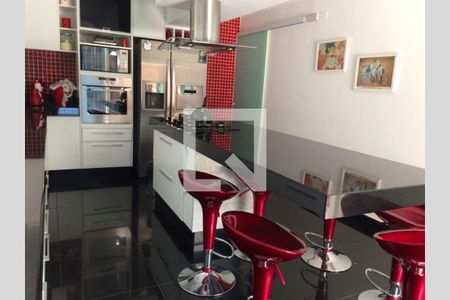 Casa à venda com 450m², 3 quartos e 5 vagas