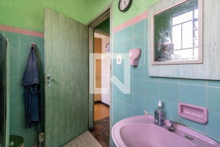 Casa à venda com 2 quartos, 209m² em Vila Assunção, Santo André