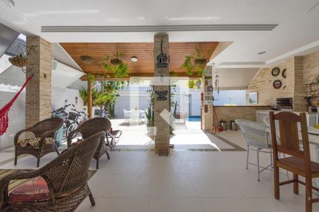 Casa à venda com 430m², 3 quartos e 3 vagas