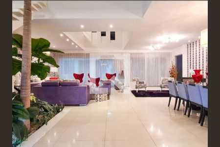 Casa à venda com 720m², 4 quartos e 3 vagas