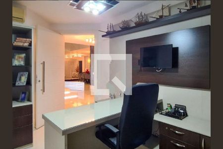 Casa à venda com 720m², 4 quartos e 3 vagas