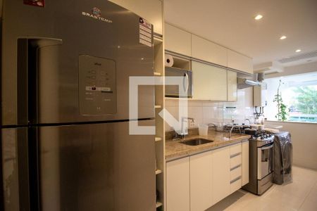 Apartamento à venda com 140m², 2 quartos e 2 vagas Apartamento à venda com 140m², 2 quartos e 2 vagasCozinha e Área de Serviço