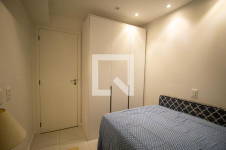Apartamento à venda com 140m², 2 quartos e 2 vagas Apartamento à venda com 140m², 2 quartos e 2 vagasQuarto