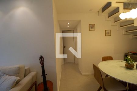 Apartamento à venda com 140m², 2 quartos e 2 vagas Apartamento à venda com 140m², 2 quartos e 2 vagasSala