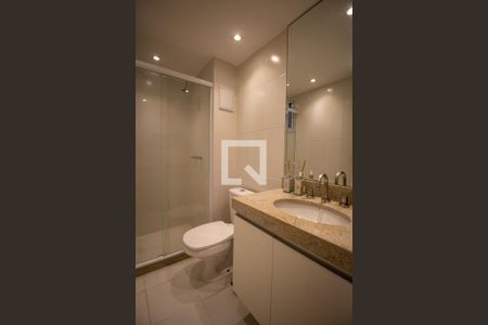 Apartamento à venda com 140m², 2 quartos e 2 vagas Apartamento à venda com 140m², 2 quartos e 2 vagasBanheiro Social