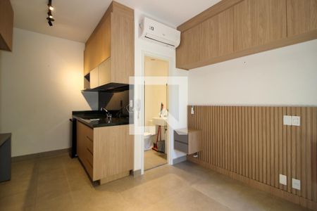 Sala/Quarto de kitnet/studio para alugar com 1 quarto, 26m² em Sumarezinho, São Paulo
