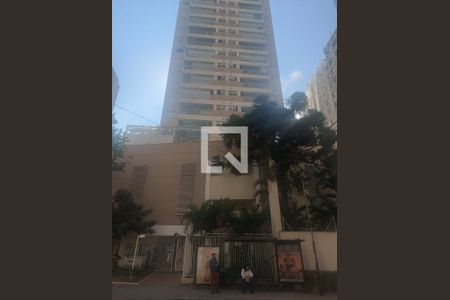 Apartamento à venda com 65m², 2 quartos e 1 vagaFachada