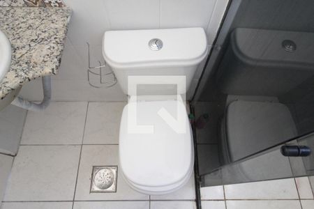 Casa de condomínio à venda com 47m², 2 quartos e sem vagaBanheiro