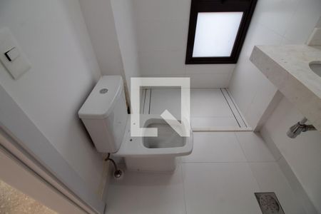 Casa à venda com 416m², 3 quartos e 2 vagasBanheiro da Suíte 2