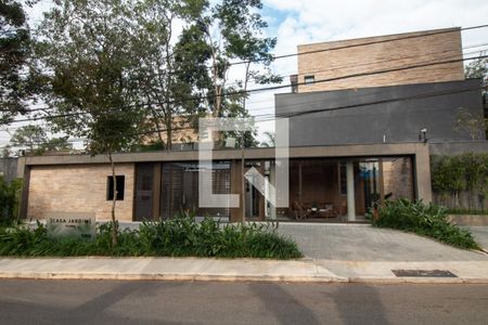 Casa à venda com 416m², 3 quartos e 2 vagasFachada