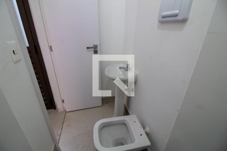 Casa à venda com 416m², 3 quartos e 2 vagasBanheiro de serviço