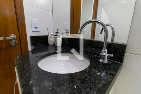 Apartamento para alugar com 57m², 2 quartos e 1 vaga Apartamento para alugar com 57m², 2 quartos e 1 vagaBanheiro