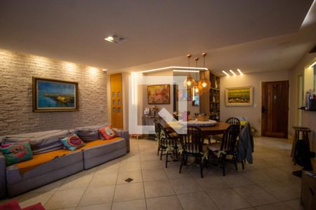 Apartamento à venda com 205m², 4 quartos e 2 vagas Apartamento à venda com 205m², 4 quartos e 2 vagasSala