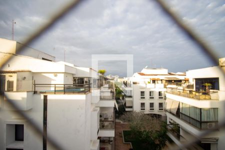 Apartamento à venda com 205m², 4 quartos e 2 vagas Apartamento à venda com 205m², 4 quartos e 2 vagasVista da Varanda