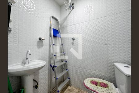 Casa à venda com 120m², 3 quartos e sem vagaLavabo Churrasqueira