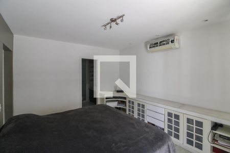 Apartamento à venda com 318m², 3 quartos e 2 vagasSuíte 1