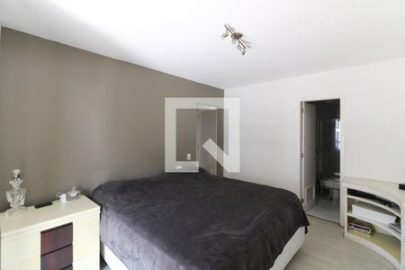Apartamento à venda com 318m², 3 quartos e 2 vagasSuíte 1