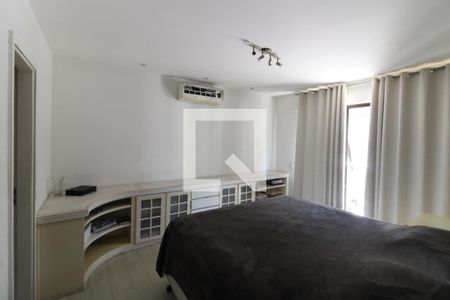 Apartamento à venda com 318m², 3 quartos e 2 vagasSuíte 1