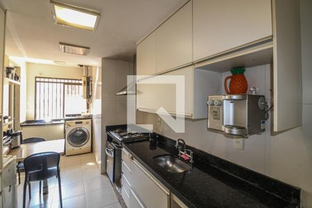 Apartamento à venda com 318m², 3 quartos e 2 vagasCozinha e Área de Serviço
