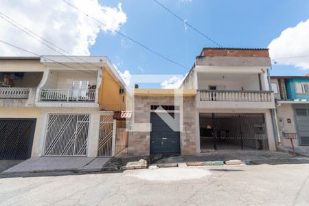 Casa para alugar com 100m², 3 quartos e 1 vagaFachada