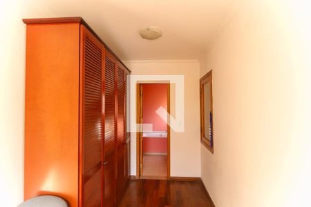 Casa à venda com 302m², 6 quartos e 3 vagasQuarto 1