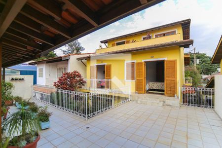 Casa à venda com 302m², 6 quartos e 3 vagasVaranda