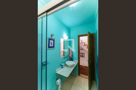 Casa à venda com 302m², 6 quartos e 3 vagasBanheiro Social