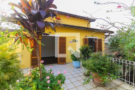 Casa à venda com 302m², 6 quartos e 3 vagasVaranda