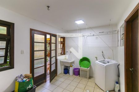 Casa à venda com 302m², 6 quartos e 3 vagasÁrea de Serviço