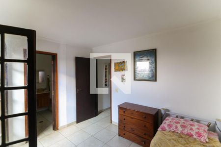 Casa à venda com 302m², 6 quartos e 3 vagasQuarto 6