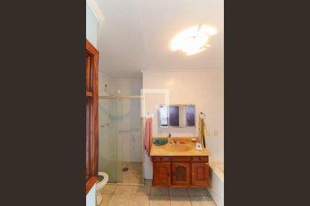 Casa à venda com 302m², 6 quartos e 3 vagasBanheiro do Quarto 6