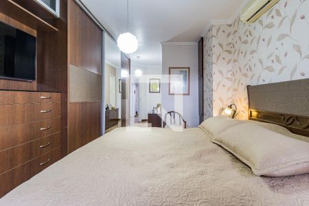 Dormitório de casa à venda com 3 quartos, 210m² em Jardim Sabará, Porto Alegre