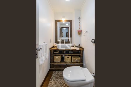 Casa à venda com 210m², 3 quartos e 2 vagas Casa à venda com 210m², 3 quartos e 2 vagasLavabo